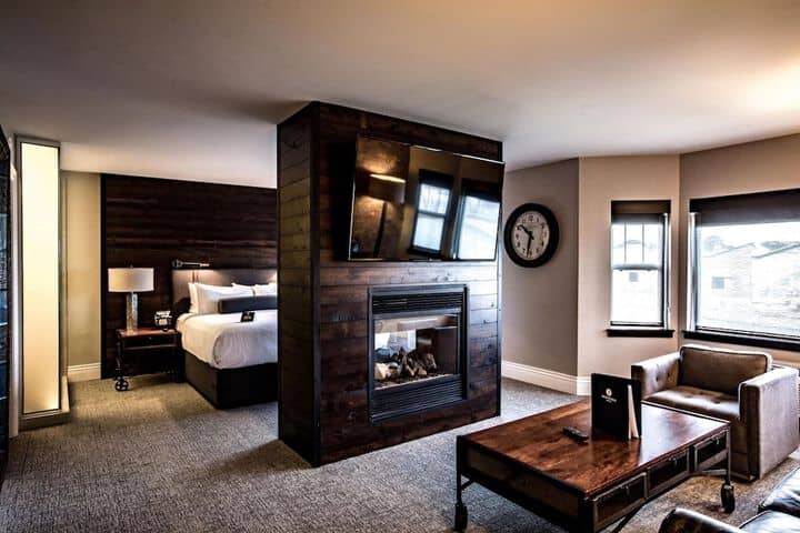 Room 14 of 51