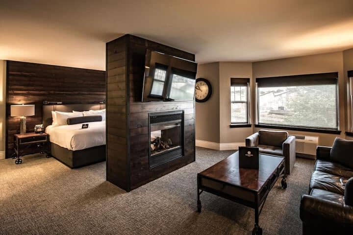 Room 19 of 51