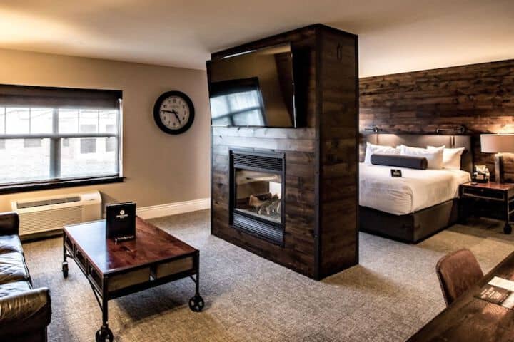 Room 21 of 51